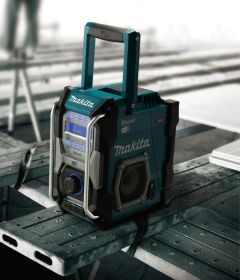 Makita MR004GZ Radio da costruzione FM DAB/DAB+ Bluetooth 40V max senza batterie e caricabatterie